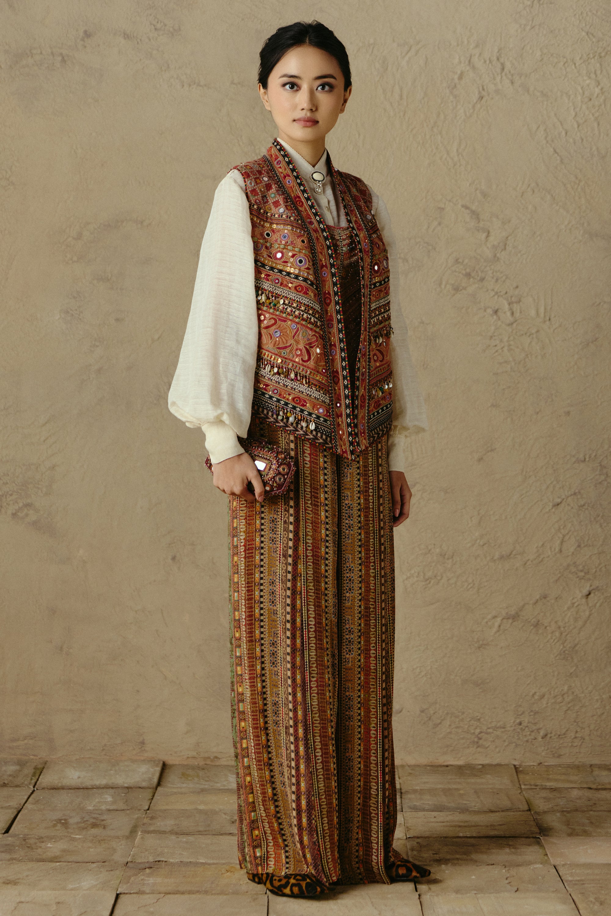 Rabari Pleated Trousers