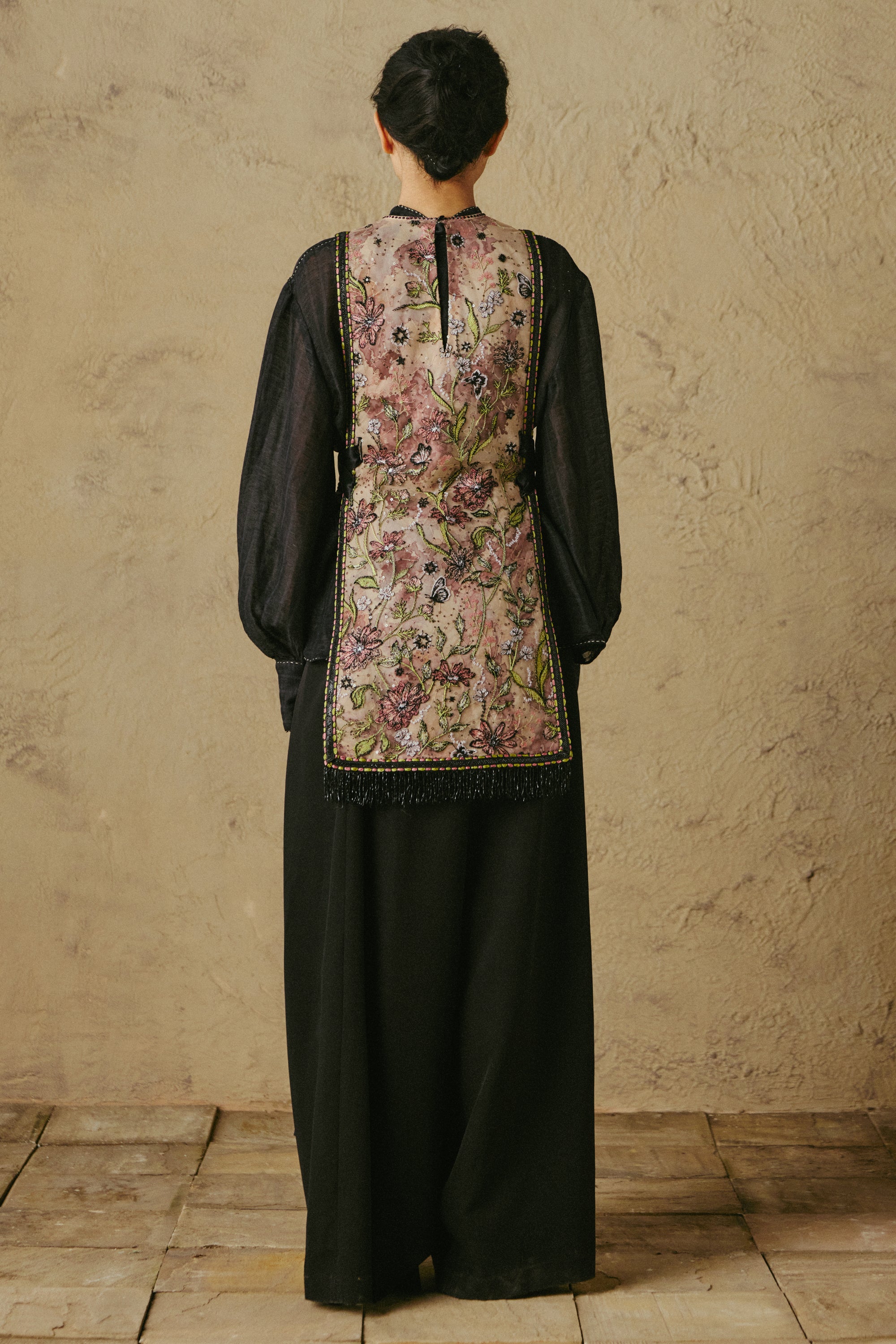 Embroidered Tie-Up Gilet