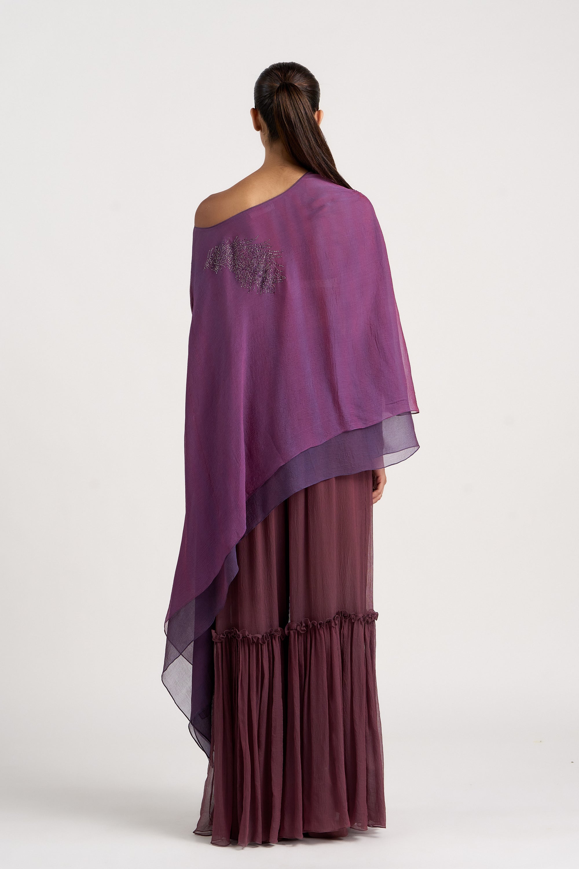 Dual-Tone Asymmetric Top