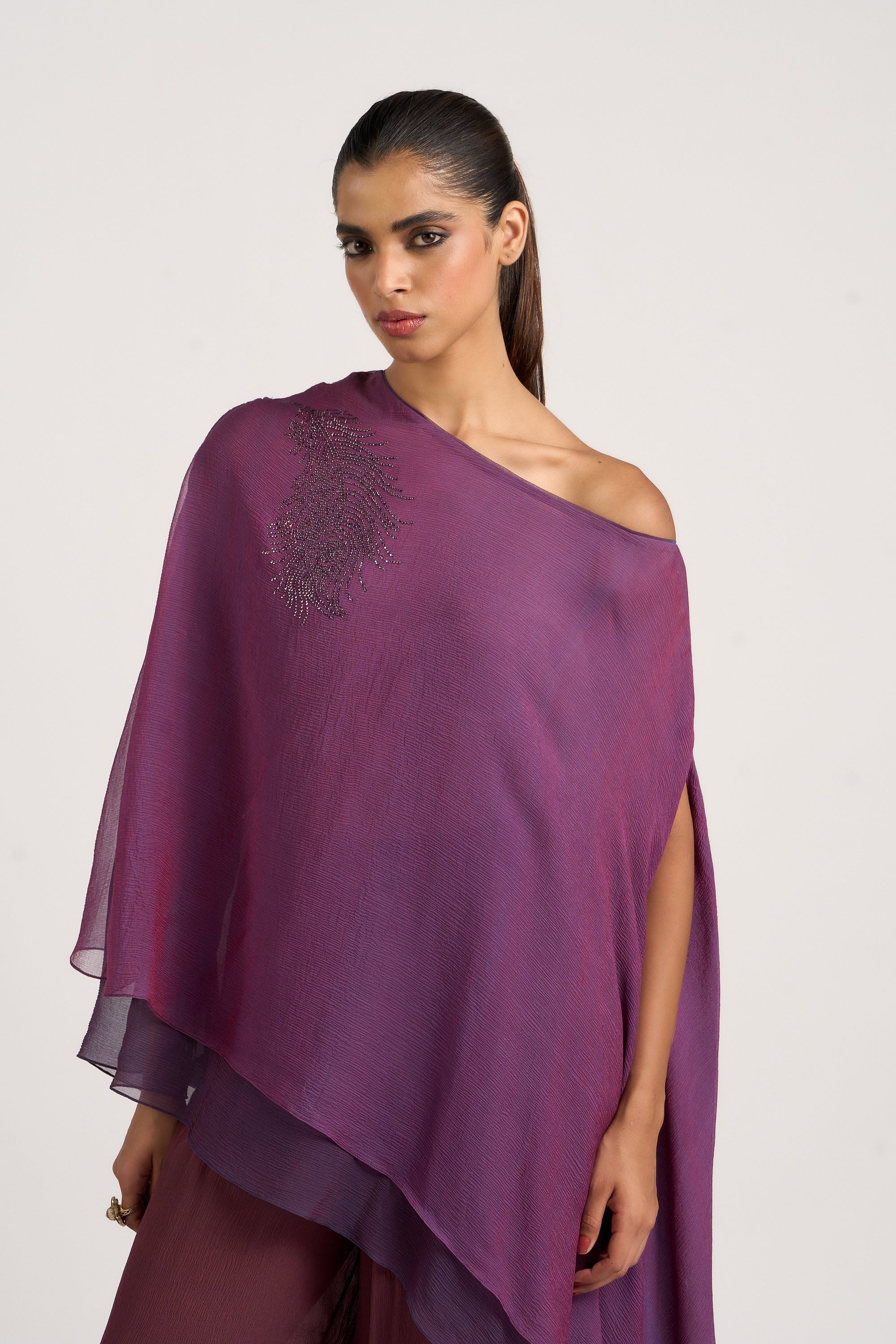 Dual-Tone Asymmetric Top