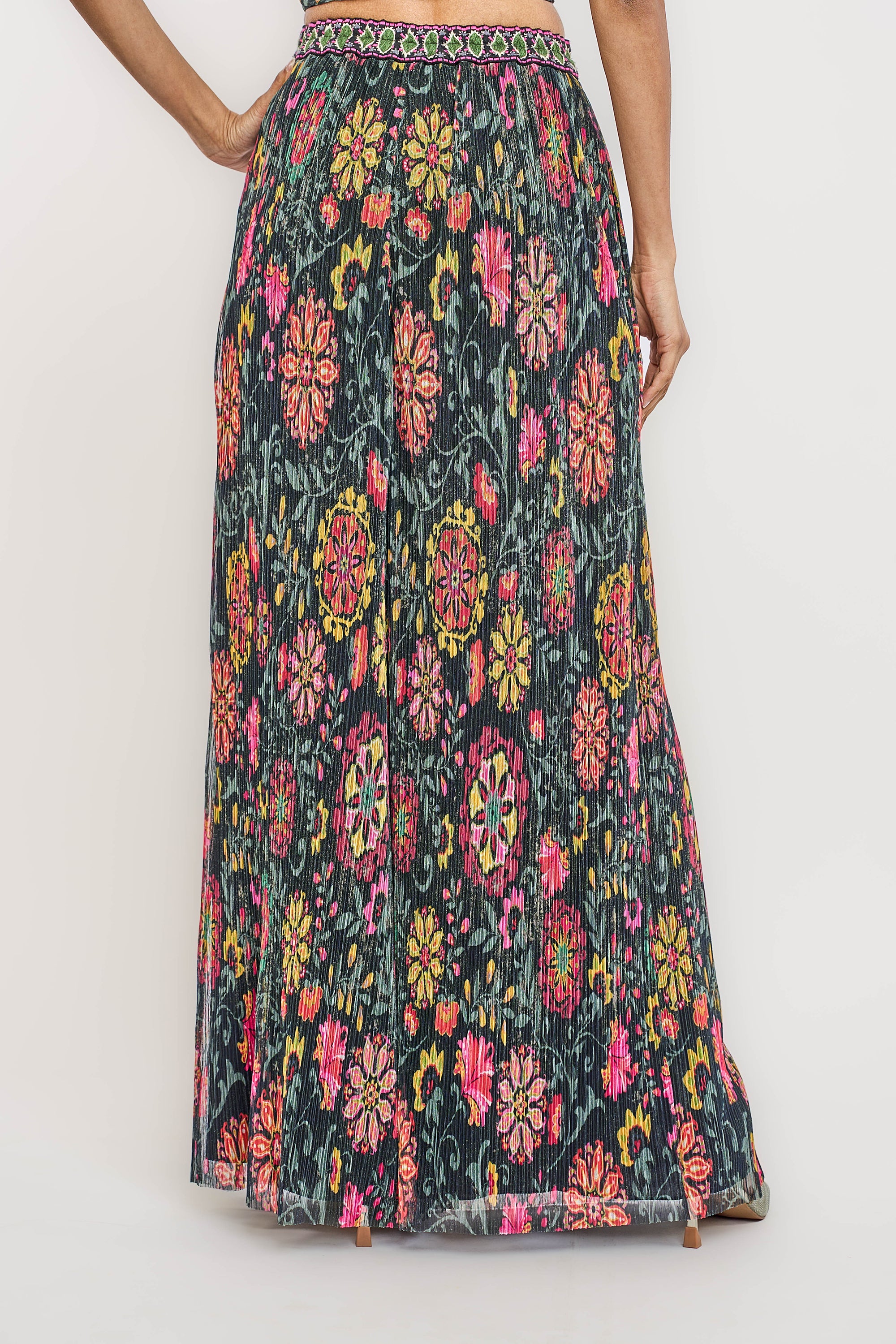 Spring Pleated Trouser