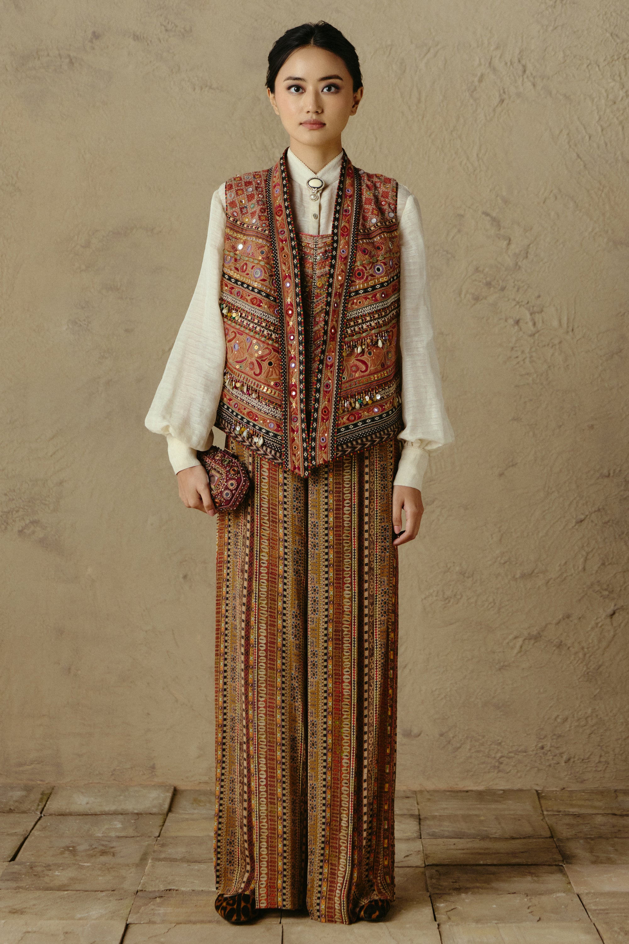 Rabari Pleated Trousers