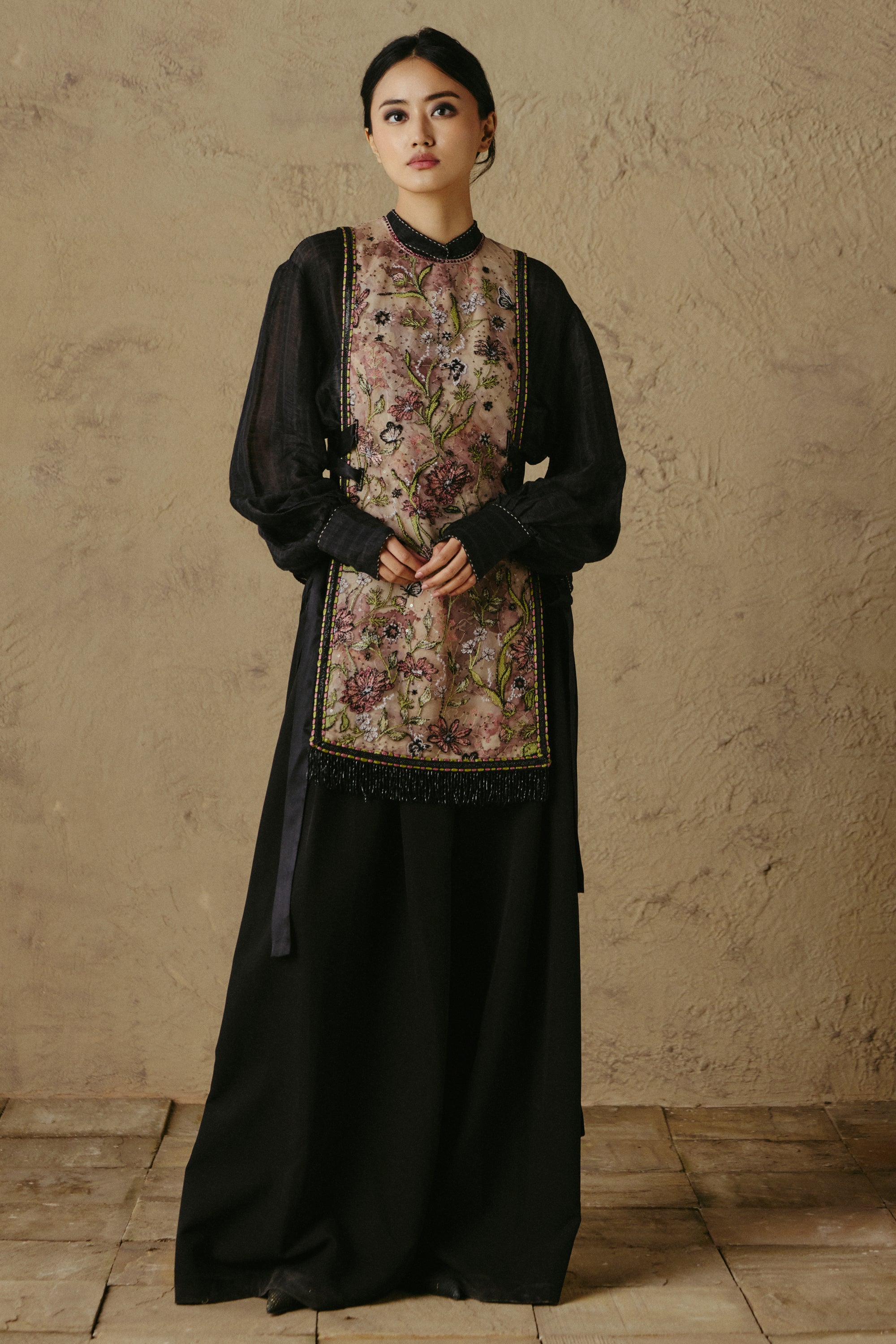 Embroidered Tie-Up Gilet